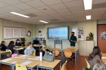 Dichter René Oskam in Mavo4